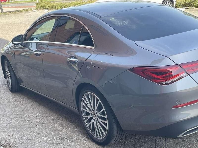 Occasion Mercedes CLA200 Luxury 163 PK (119 kW) 2022 Grijs Sedan
