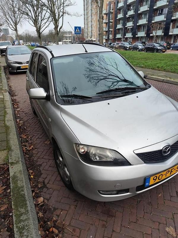 Gebruikt 2004 Mazda 2 | € 1.000 (Goede deal) - Afbeelding 1/4