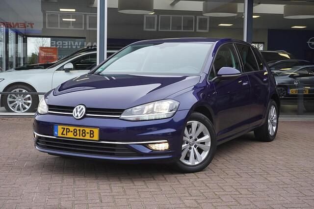 Blauw Gebruikt 2019 VW Golf VII Comfortline Hatchback | € 16.500 (Eerlijke prijs) - Afbeelding 1/4