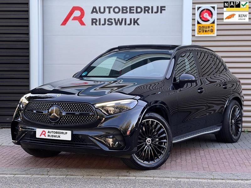 Zwart Gebruikt 2023 Mercedes GLC400d AMG SUV | € 73.950 (Eerlijke prijs) - Afbeelding 1/4