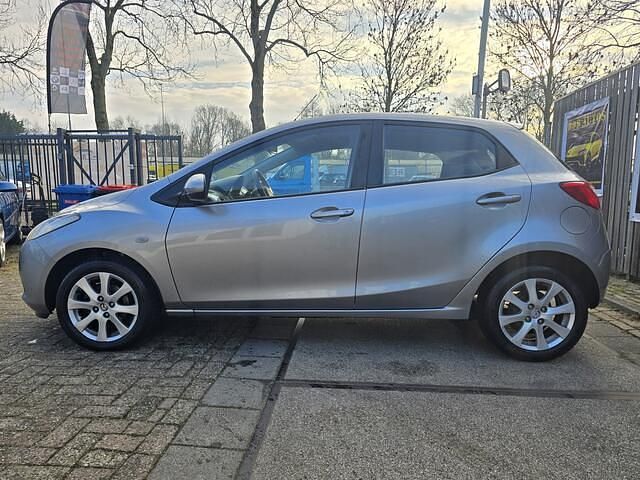 Occasion Mazda 2 75 PK (55 kW) 2010 Grijs Hatchback