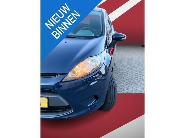 Blauw Gebruikt 2009 Ford Fiesta Trend Hatchback | € 1.500 (Goede deal) - Afbeelding 1/4