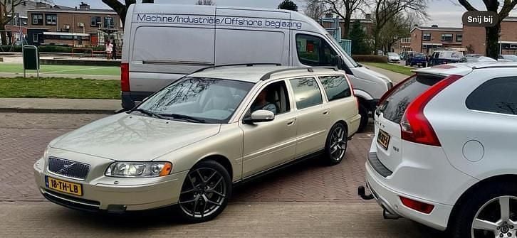 Occasion 2006 Volvo V70 Stationwagen | € 2.995 (Super prijs) - Afbeelding 1/4