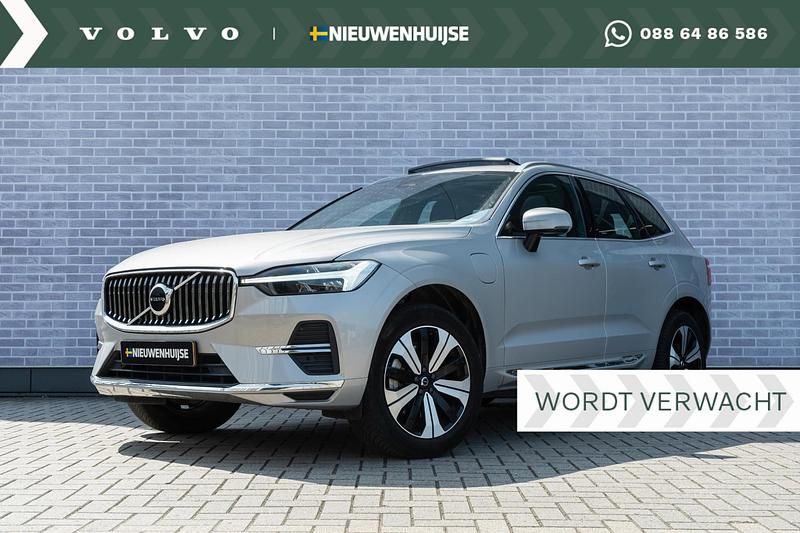 Grijs Gebruikt 2023 Volvo XC60 Plus SUV | € 47.899 (Eerlijke prijs) - Afbeelding 1/4