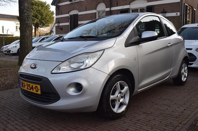 Occasion Ford Ka Champions Edition 69 PK (50 kW) 2012 Zilver Hatchback