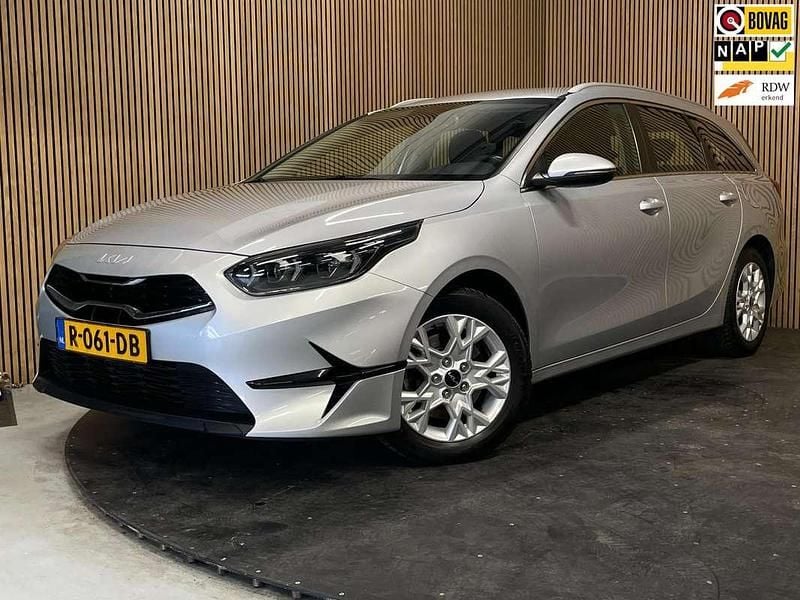 Grijs Occasion 2022 Kia Ceed Sportswagon Stationwagen | € 16.895 (Goede deal) - Afbeelding 1/1