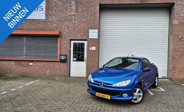 Blauw Gebruikt 2005 Peugeot 206 CC Cabriolet | € 1.999 (Eerlijke prijs) - Afbeelding 1/4
