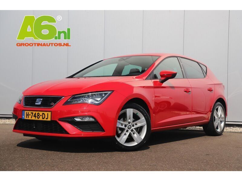 Pure red Gebruikt 2020 Seat Leon ST Beats Stationwagen | € 16.900 (Goede deal) - Afbeelding 1/4