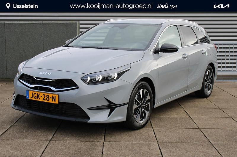 Grijs Nieuw 2025 Kia Ceed Stationwagen | € 29.995 (Eerlijke prijs) - Afbeelding 1/4
