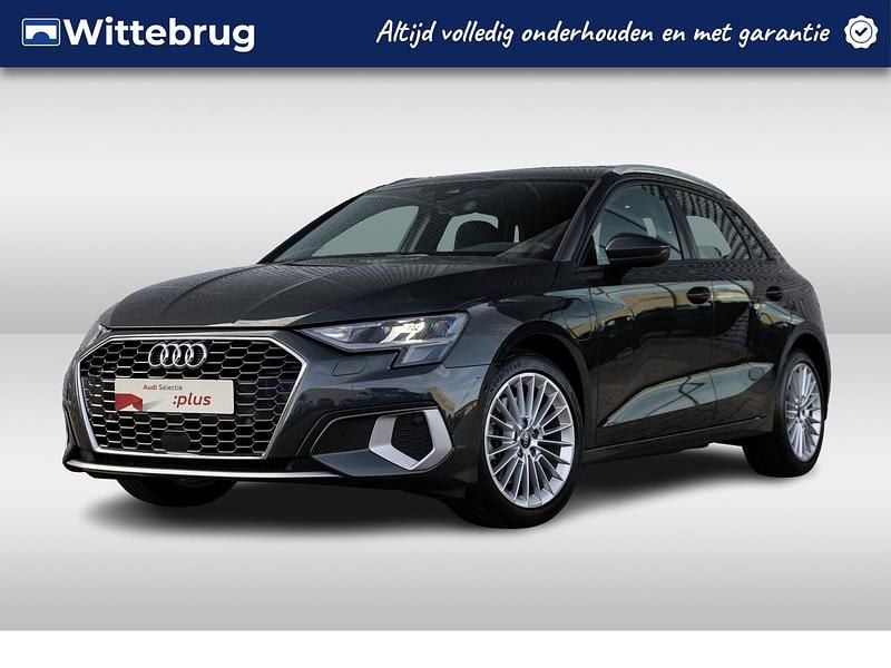 Grijs Gebruikt 2023 Audi A3 Sportback e-tron Advanced Hatchback | € 29.950 (Goede deal) - Afbeelding 1/2