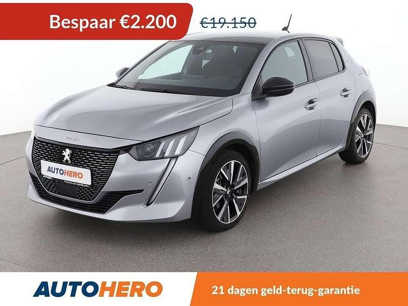 Grijs Gebruikt 2022 Peugeot 208 GT Hatchback | € 17.149 (Goede deal) - Afbeelding 1/3