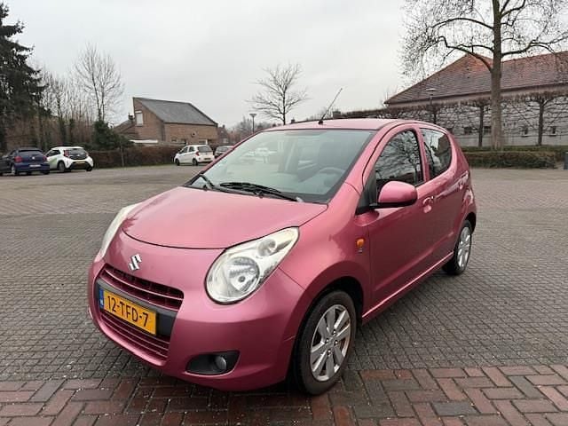 Rood Gebruikt 2011 Suzuki Alto Hatchback | € 3.890 (Eerlijke prijs) - Afbeelding 1/4