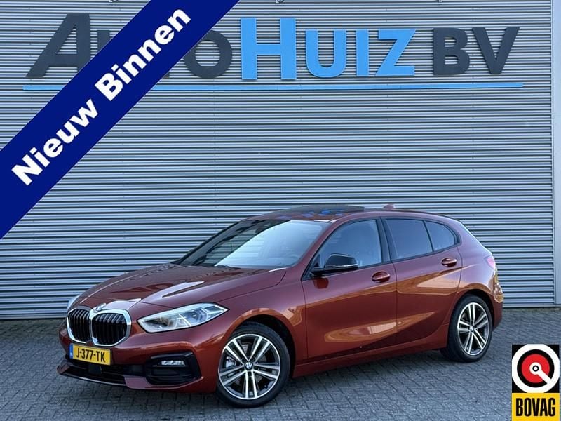 Oranje Gebruikt 2020 BMW 118 Executive Hatchback | € 23.490 (Eerlijke prijs) - Afbeelding 1/4