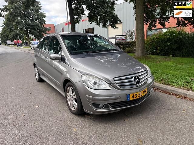 Grijs Gebruikt 2006 Mercedes B200 MPV | € 1.950 (Goede deal) - Afbeelding 1/4