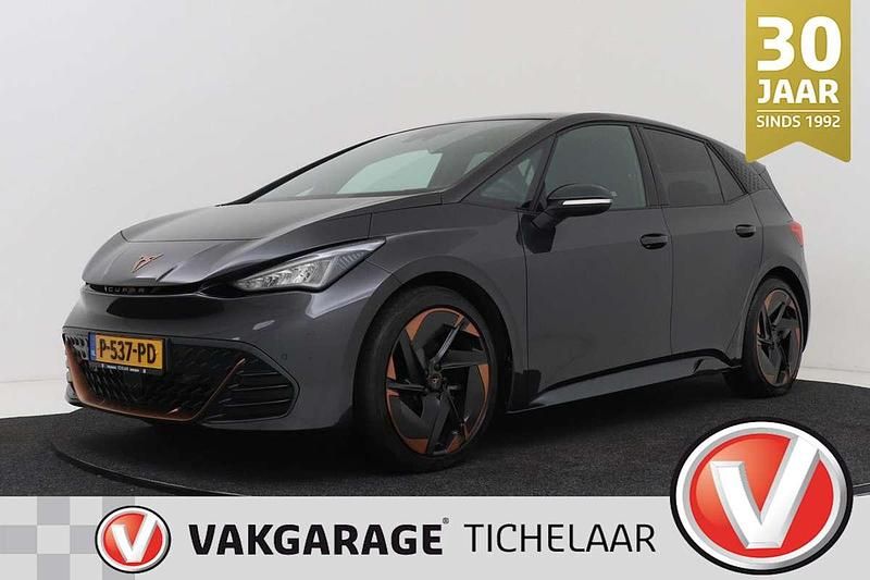 Grijs Occasion 2022 Cupra Born Hatchback | € 20.699 (Eerlijke prijs) - Afbeelding 1/4