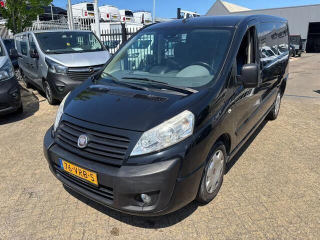 Zwart Gebruikt 2008 Fiat Scudo MPV | € 3.250 - Afbeelding 1/4