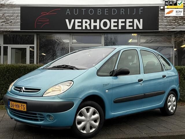 Blauw Gebruikt 2001 Citroën Xsara Picasso MPV | € 1.499 (Duur) - Afbeelding 1/4