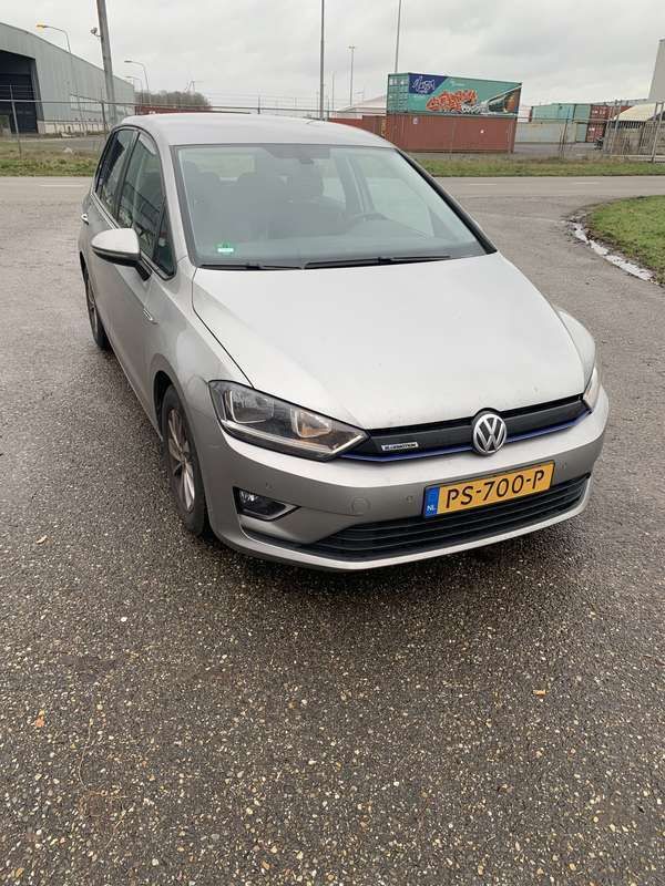 Grijs Gebruikt 2017 VW Golf VII Trendline Stationwagen | € 9.500 (Eerlijke prijs) - Afbeelding 1/4