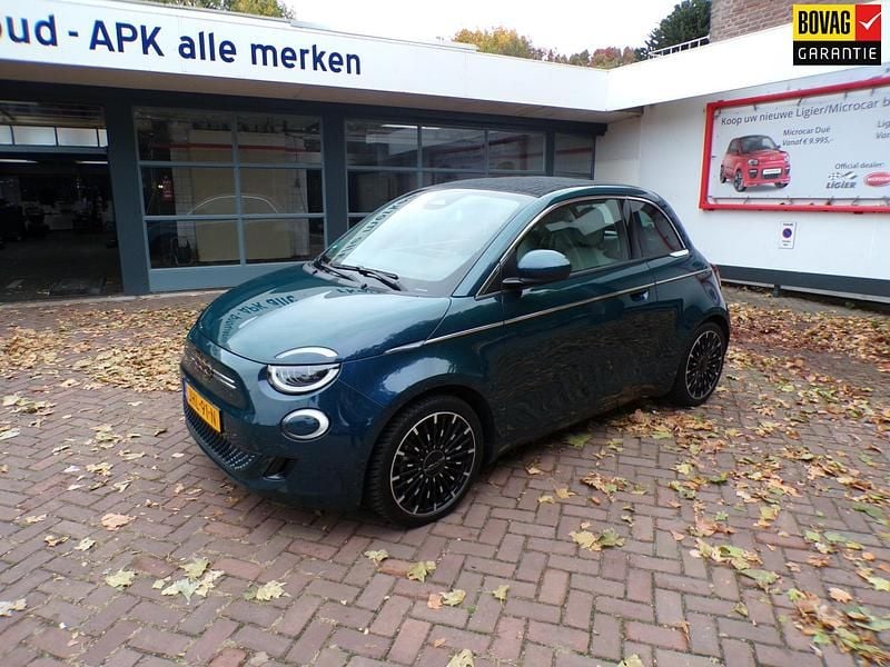 Groen Gebruikt 2023 Fiat 500e La Prima Cabriolet | € 23.750 (Eerlijke prijs) - Afbeelding 1/4
