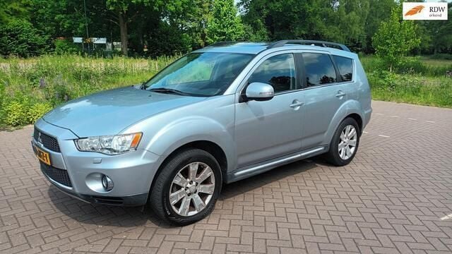 Grijs Gebruikt 2010 Mitsubishi Outlander SUV | € 7.999 (Iets duurder) - Afbeelding 1/4