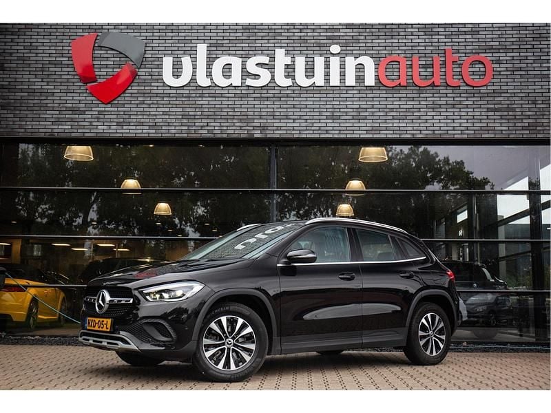Occasion Mercedes GLA250 Business 218 PK (160 kW) 2022 Zwart SUV
