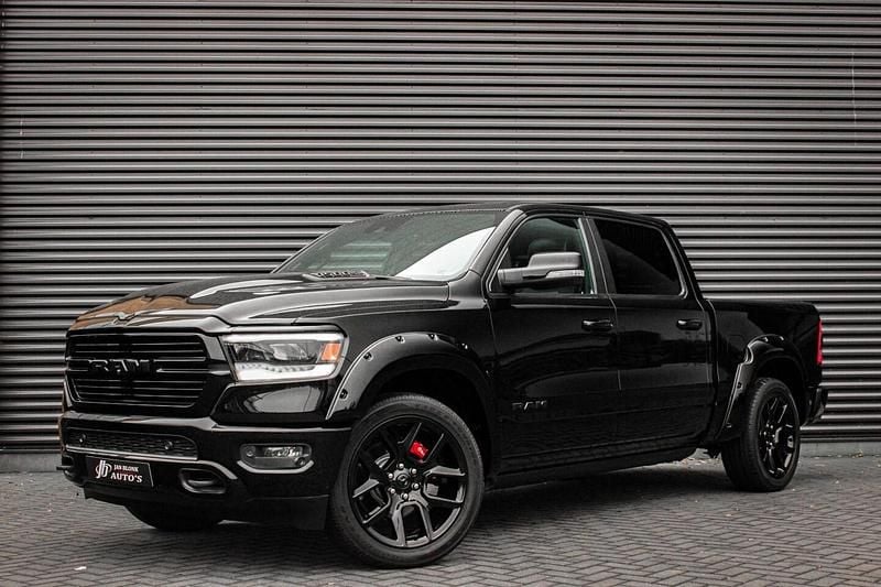 Zwart (metallic) Occasion 2020 Dodge Ram Limited Pickup | € 53.945 (Eerlijke prijs) - Afbeelding 1/4