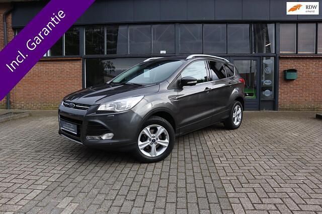 Zilver Gebruikt 2016 Ford Kuga Titanium SUV | € 13.950 (Goede deal) - Afbeelding 1/4