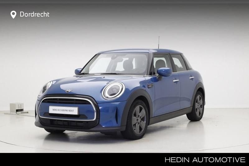 Blauw Gebruikt 2023 Mini Cooper Classic Hatchback | € 26.495 (Duur) - Afbeelding 1/4