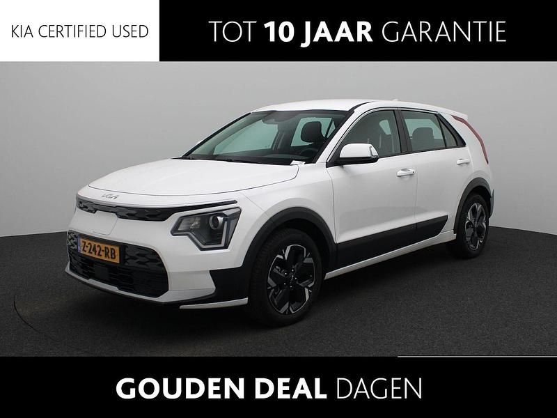 Wit Gebruikt 2024 Kia e-Niro Light SUV | € 30.940 (Super prijs) - Afbeelding 1/4
