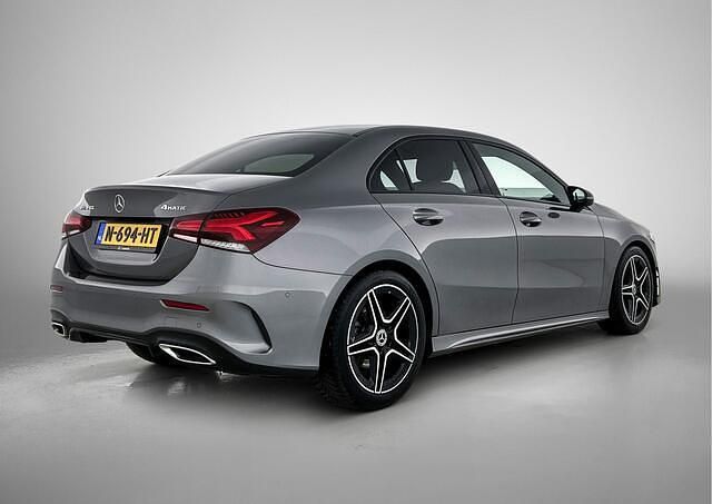 Occasion Mercedes A200 AMG 150 PK (110 kW) 2021 Donker berggrijs metaalkleur metallic Sedan