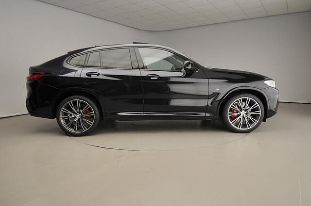 Nieuw BMW X4 M Sport 387 PK (284 kW) 2025 Zwart (metallic) SUV