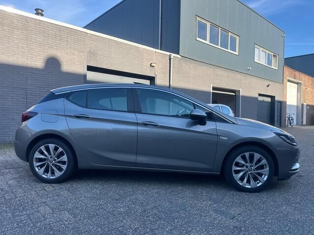 Occasion Opel Astra Business 150 PK (110 kW) 2017 Bruin Hatchback
