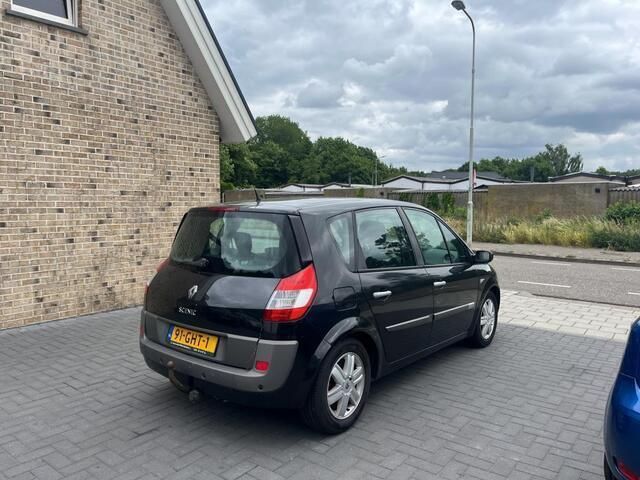 Occasion Renault Scénic II Authentique 163 PK (119 kW) 2005 Zwart MPV