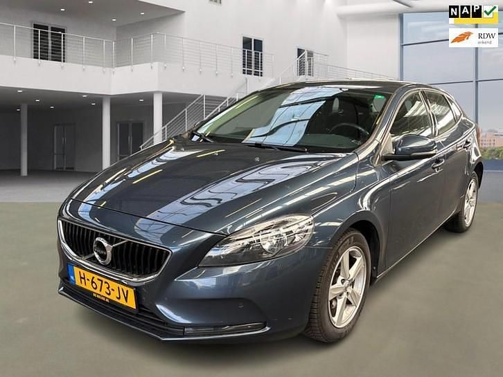 Occasion 2018 Volvo V40 Kinetic | € 6.950 (Goede deal) - Afbeelding 1/4