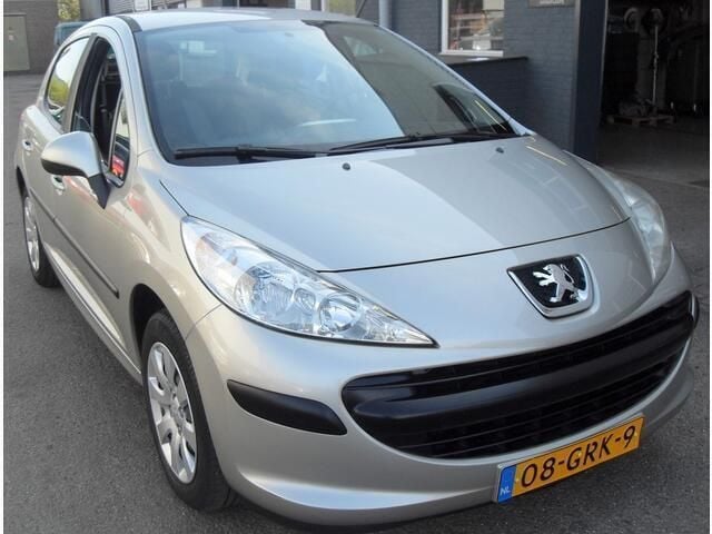 Grijs Gebruikt 2008 Peugeot 207 Hatchback | € 2.545 (Iets duurder) - Afbeelding 1/4