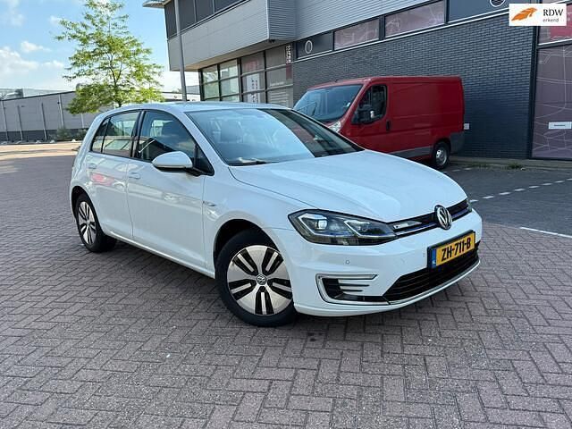 Wit Gebruikt 2019 VW e-Golf Hatchback | € 10.950 (Goede deal) - Afbeelding 1/4