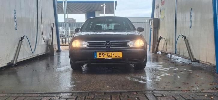 Gebruikt 2000 VW Golf IV | € 1.750 (Eerlijke prijs) - Afbeelding 1/4