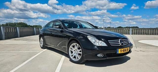 Zwart Occasion 2005 Mercedes CLS500 Sedan | € 9.400 (Eerlijke prijs) - Afbeelding 1/3