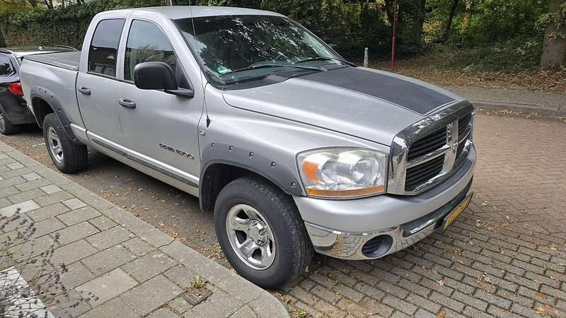Grijs Gebruikt 2008 Dodge Ram Pickup | € 16.000 - Afbeelding 1/4