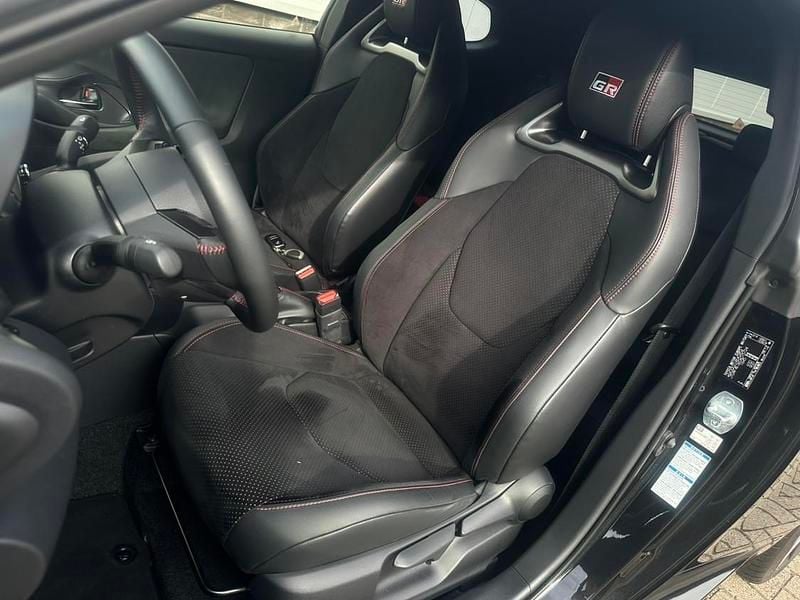 Occasion Toyota Yaris 263 PK (193 kW) 2022 Zwart Hatchback