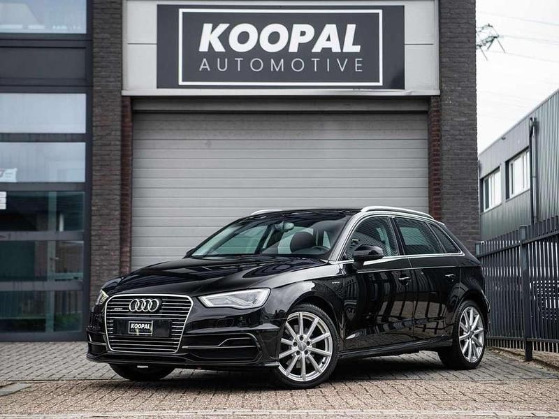 Zwart Gebruikt 2015 Audi A3 Sportback e-tron Proline Sedan | € 13.440 (Eerlijke prijs) - Afbeelding 1/4