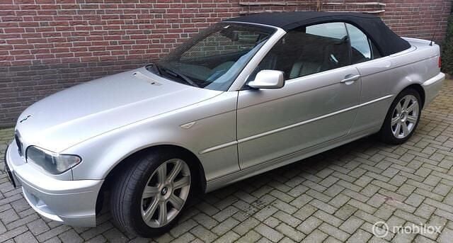 Grijs Gebruikt 2004 BMW 325 Cabriolet Executive Cabriolet | € 6.999 (Goede deal) - Afbeelding 1/4