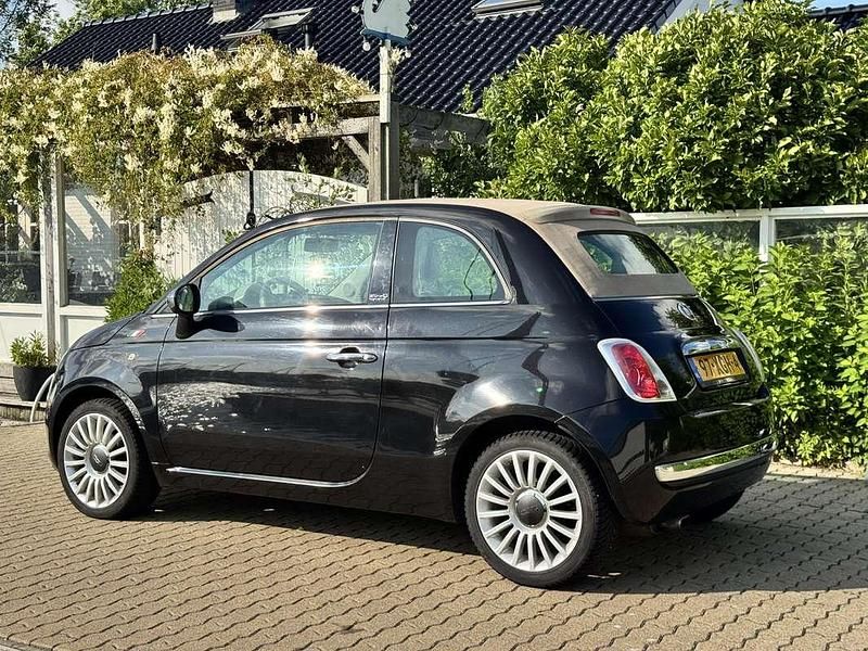 Zwart Gebruikt 2012 Fiat 500 Lounge Hatchback | € 5.200 (Eerlijke prijs) - Afbeelding 1/4