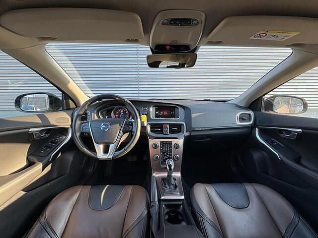 Occasion Volvo V40 Summum 245 PK (180 kW) 2015 Bruin Hatchback