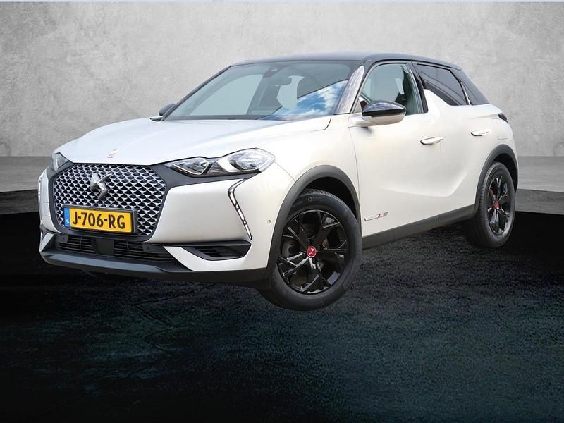 Grijs Gebruikt 2020 DS Automobiles DS3 Crossback E-Tense Business SUV | € 17.320 (Iets duurder) - Afbeelding 1/4