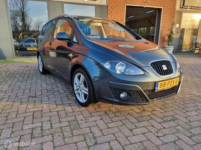 Grijs Occasion 2011 Seat Altea XL MPV | € 2.950 (Eerlijke prijs) - Afbeelding 1/4
