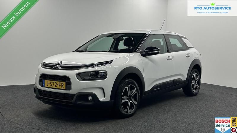 Wit Occasion 2020 Citroën C4 Feel SUV | € 11.750 (Eerlijke prijs) - Afbeelding 1/4