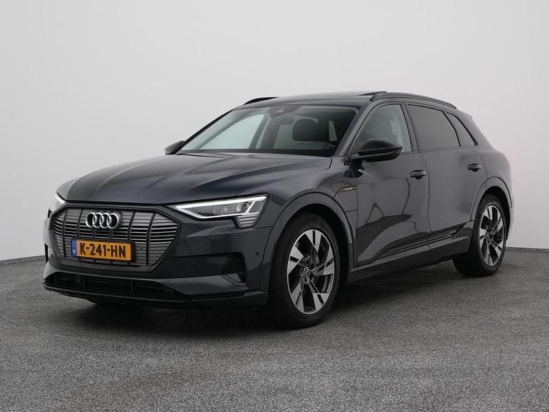 Grijs Occasion 2020 Audi e-tron Comfort SUV | € 23.700 (Super prijs) - Afbeelding 1/4