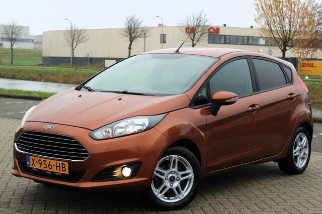 Occasion Ford Fiesta Style 101 PK (74 kW) 2013 Bruin Hatchback