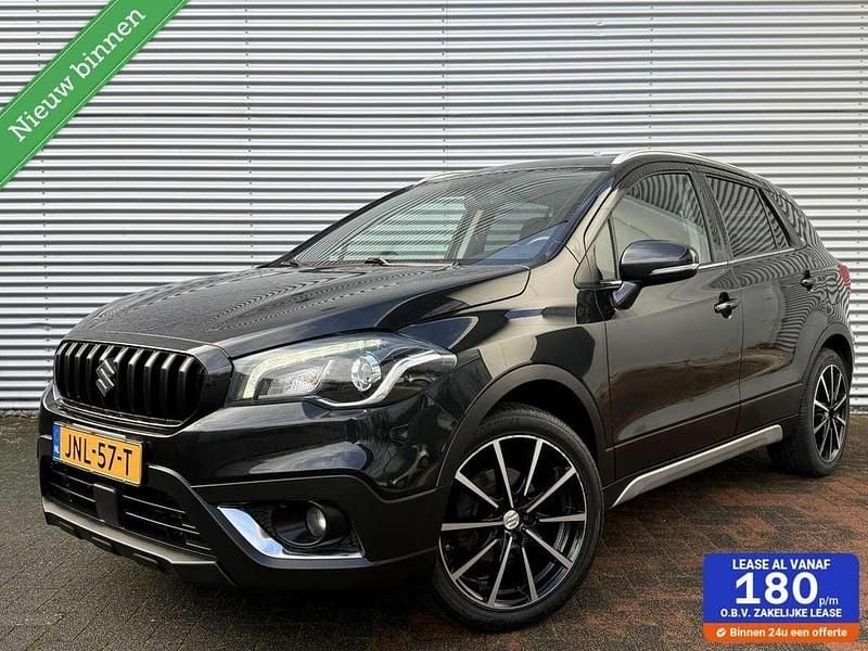 Zwart (metallic) Gebruikt 2017 Suzuki SX4 S-Cross Exclusive SUV | € 10.950 (Goede deal) - Afbeelding 1/4